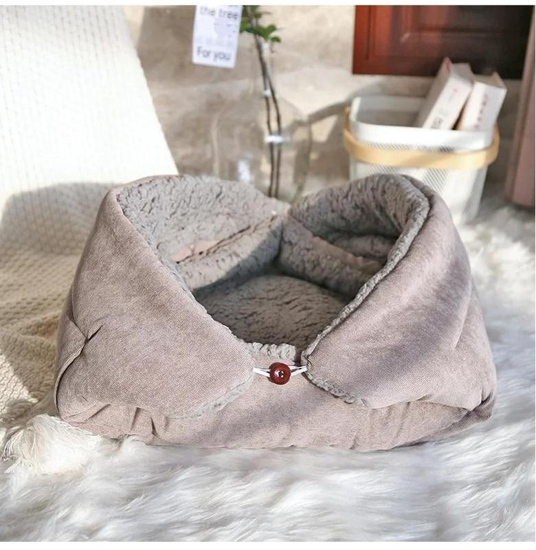 Cats Bed for Winter Pet Fluffy Things Plush Houses Cartoon Beds Warm Dog Mat Kitten Products Habitats Basket Accessory Supplies