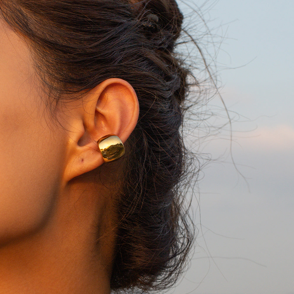 Gold Plated Stainless Steel Minimalist Smooth Ear Clip – Tarnish-Proof and Waterproof