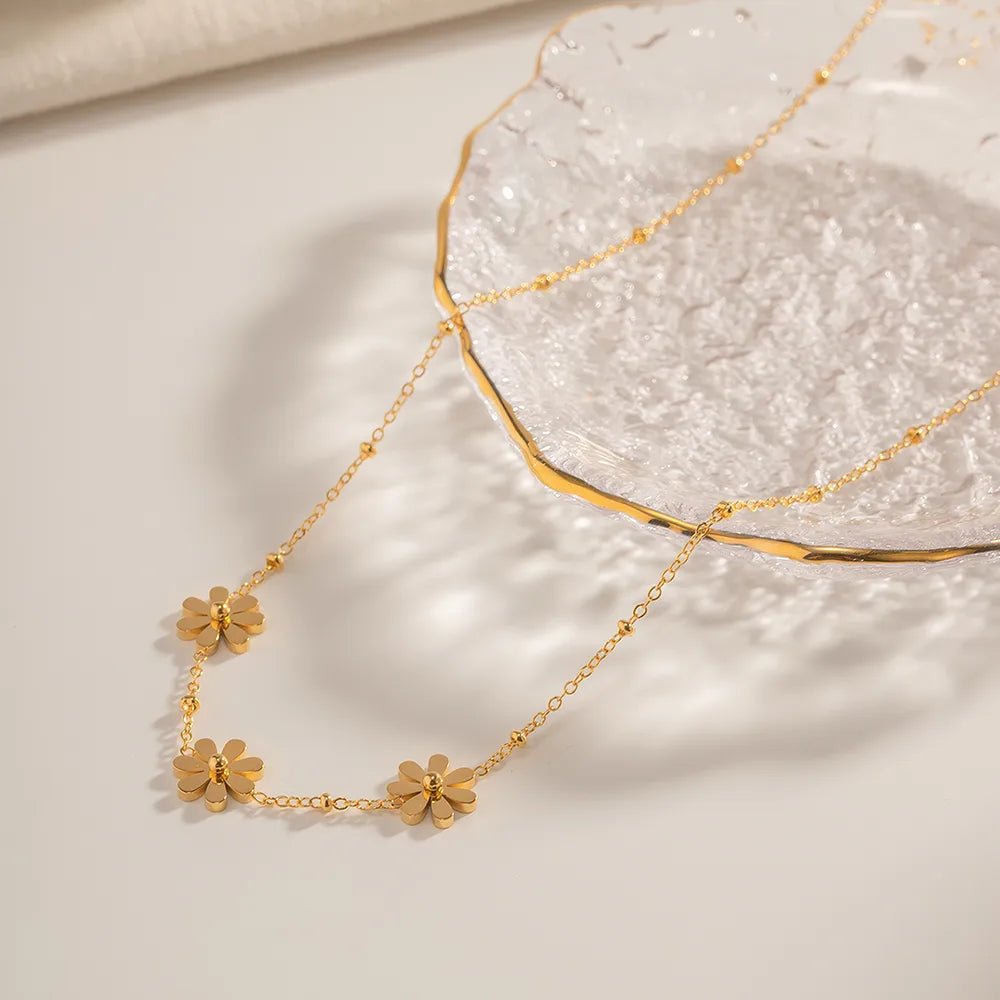 Golden Daisy Trio Necklace