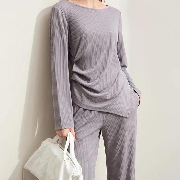 Women's Casual Asymmetrical Slit Long-Sleeve Tee