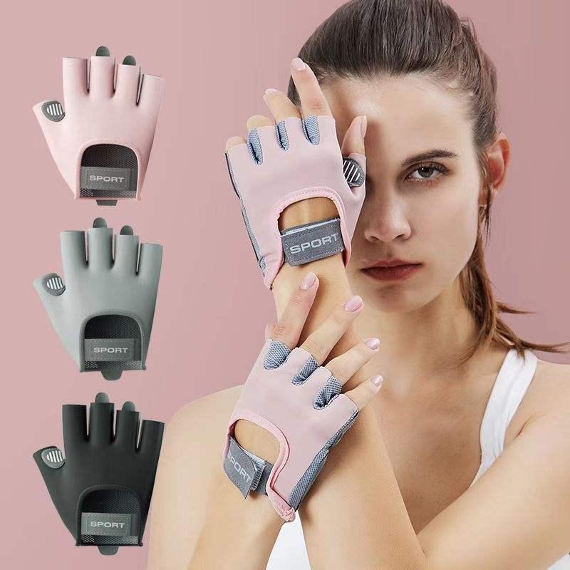 Multi-Purpose Fitness Gloves - Reflective, Non-Slip, Half-Finger Design for Gym, Yoga & Weight Lifting