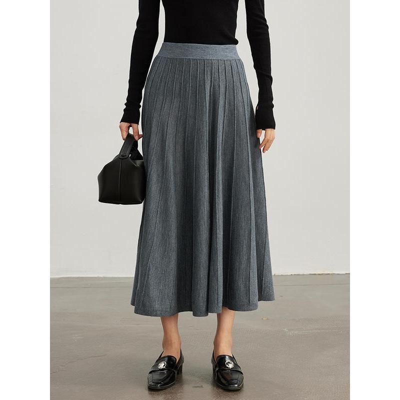 Elegant Mid-Calf Pleated Wool Skirt