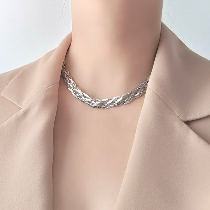 Premium European And American Style Collarbone Sweater Chain