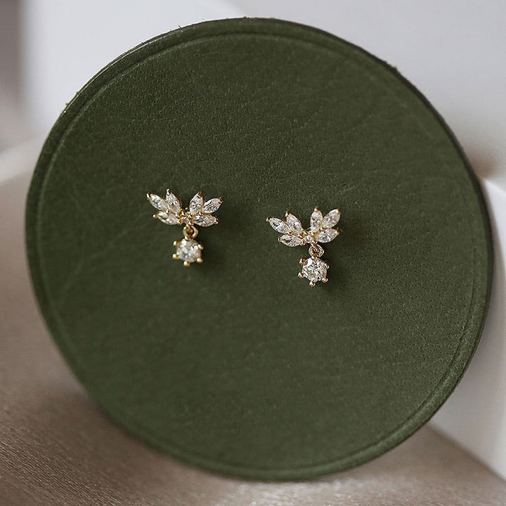 Women's Wing Petal Small Zircon Earrings