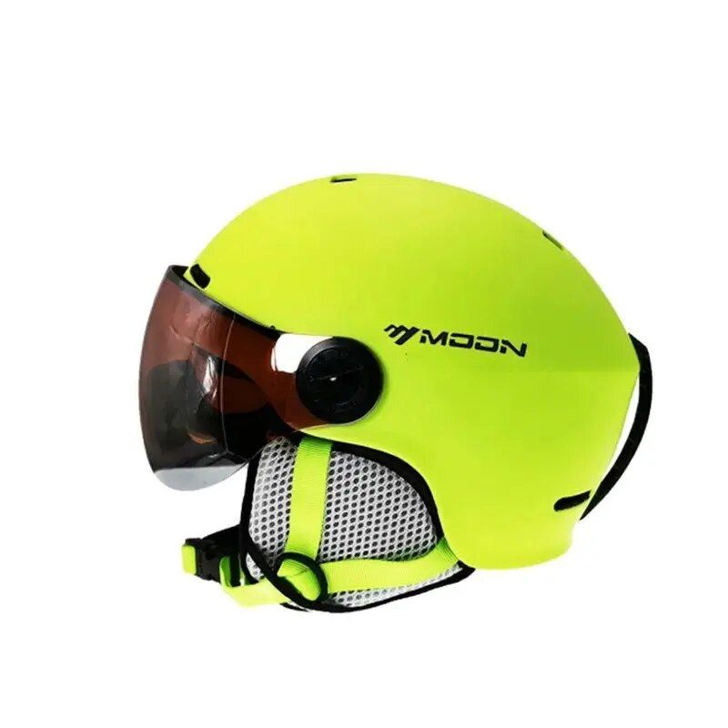 Winter Sports Ski Helmet with Integrated Visor and Adjustable Comfort