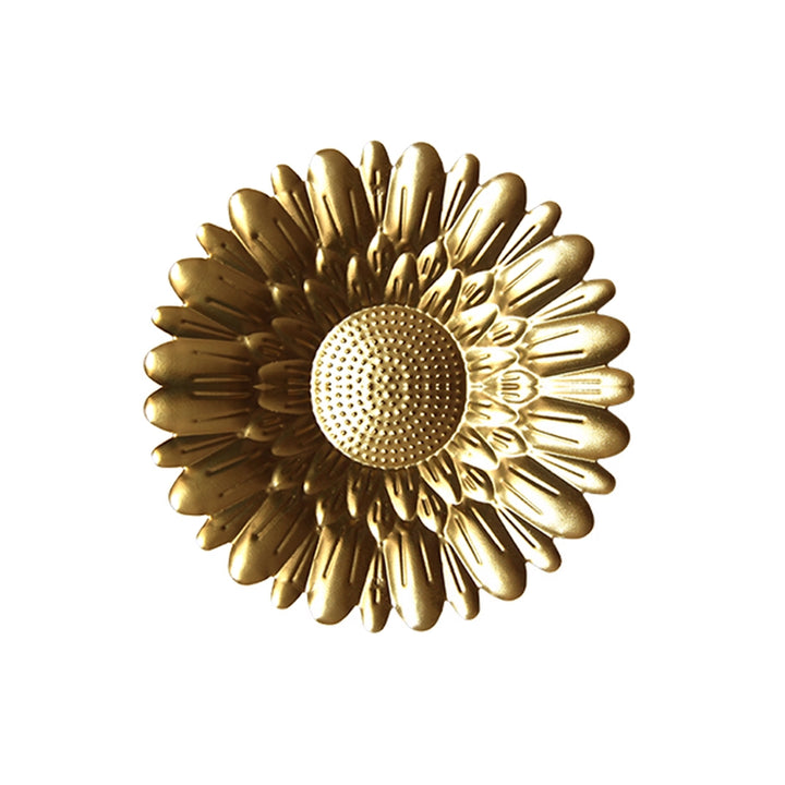 Elegant Round Gold Metal Wall Hanging Decoration