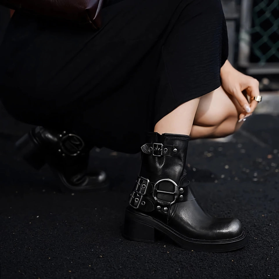 Stylish Retro Women's Ankle Motorcycle Boots with Buckle Straps