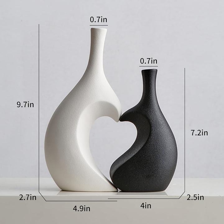 Set of 2 Chic Heart-Shaped Ceramic Vases