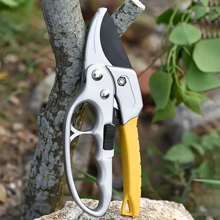 Efficient Garden Pruning Shears