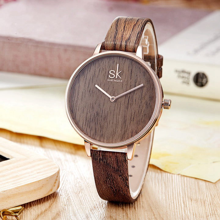 Women's quartz watch with wooden needle