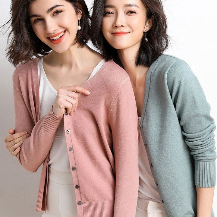 Chic V-Neck Single Breasted Cardigan