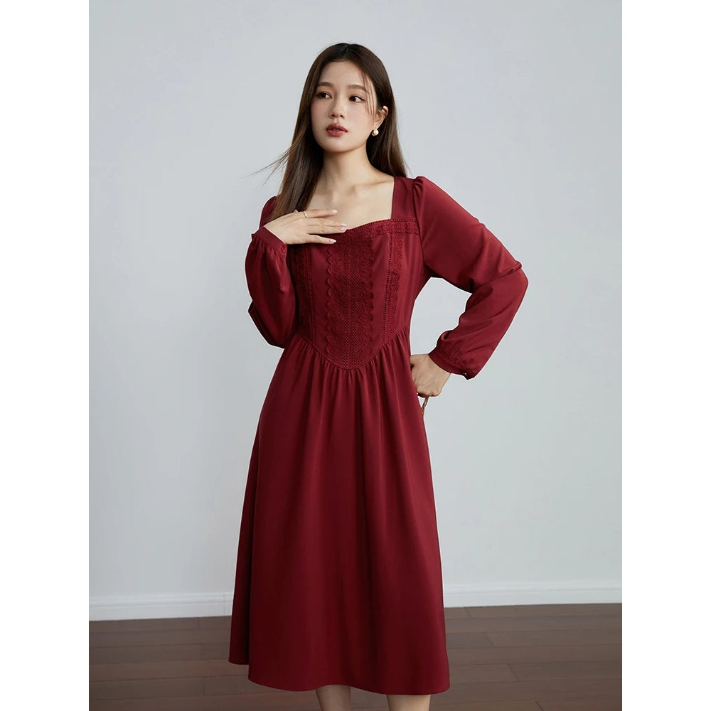 Retro Red Long Sleeve Square Neck Dress with Lace Decoration