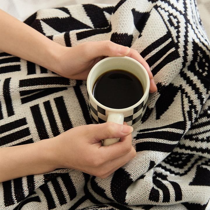 Elegant Geometric Pattern Cotton Blanket with Stripe Edge