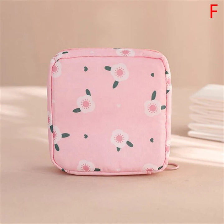 Ladies' Portable Sanitary Organizer – Tampon and Cosmetic Storage Bag