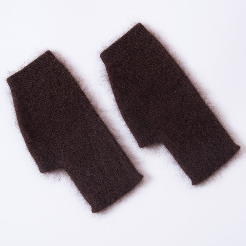 Mink Mittens Are Cute For Girls In Winter