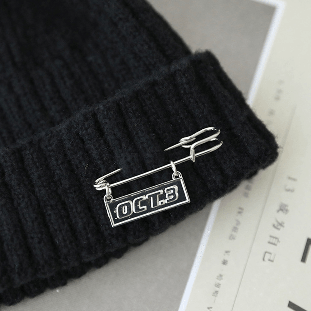 Unisex Acrylic Pin Letter Decorative Knitted Cap Autumn Winter Warmth Dome All-Match Brimless Beanie Landlord Cap Skull Cap - MRSLM