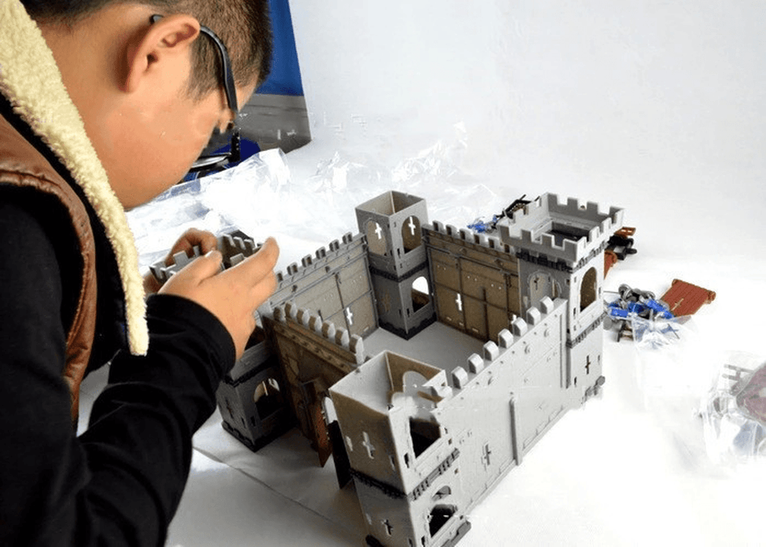 Children'S Diy Self Assembling Toys, Assembling Castle Model, Siege War Battlefield, Ancient Soldier'S Small Castle Suit - MRSLM