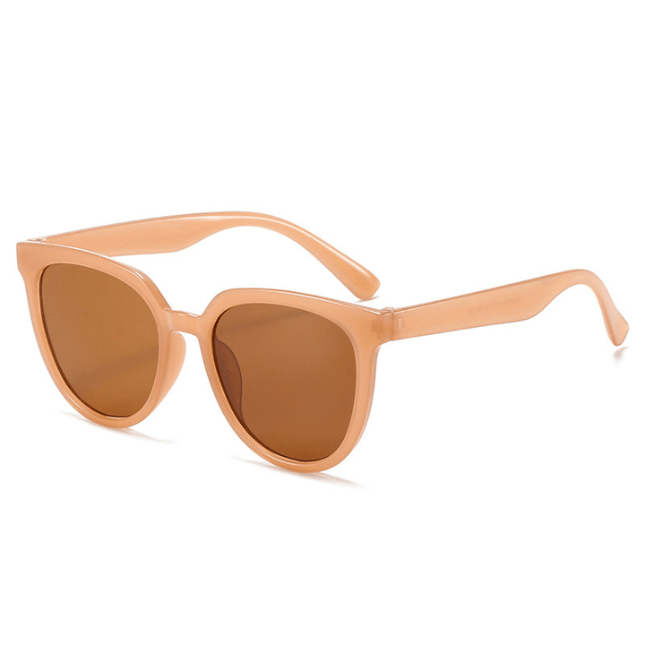 New Milk Tea Color Retro Cat Eye Sunglasses for Ladies - MRSLM