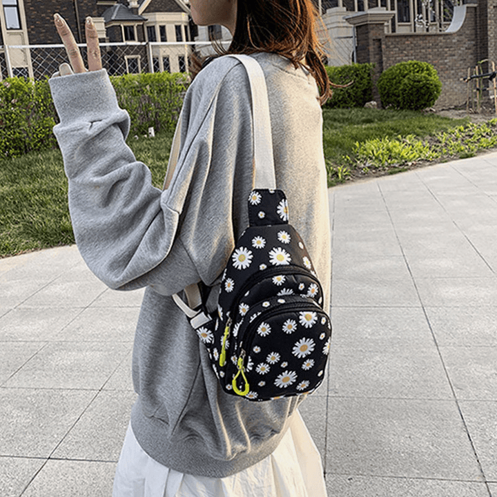 Women Daisy Printed Casual Chest Bag Crossbody Bag - MRSLM