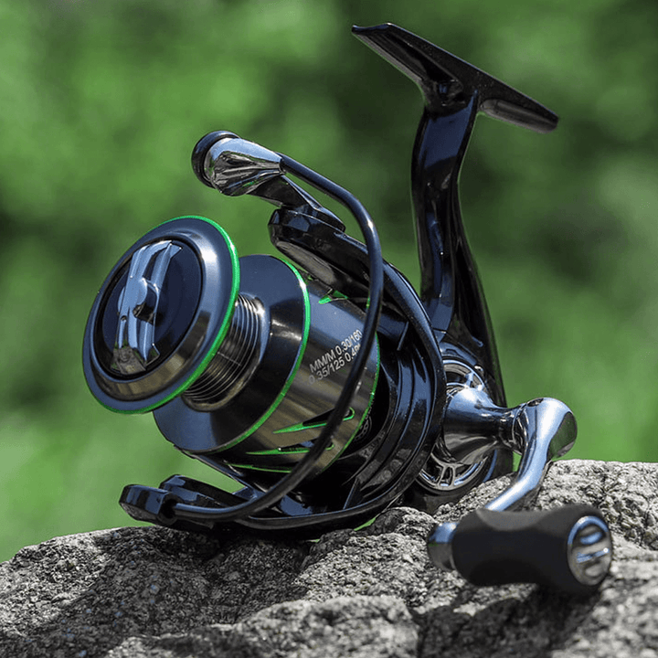 LINNHUE 5.2:1 High Speed Fishing Reel 8KG Max Brake Force Spinning Powerful Metal Spool Reel Fishing Saltwater Reel Left/Right-Handed Universal - MRSLM