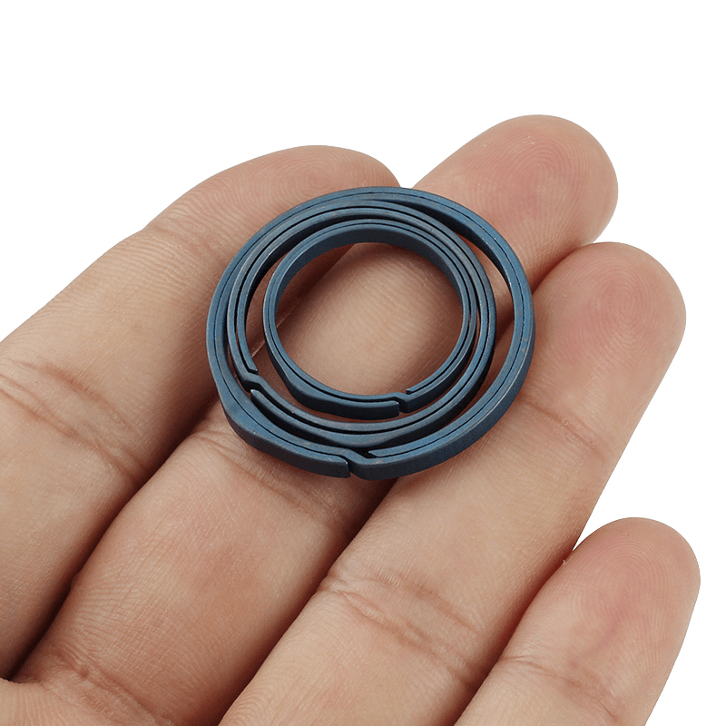 26/33Mm TC4 Titanium EDC Keychain Ring Camping Hiking Hanging Ring Tool - MRSLM