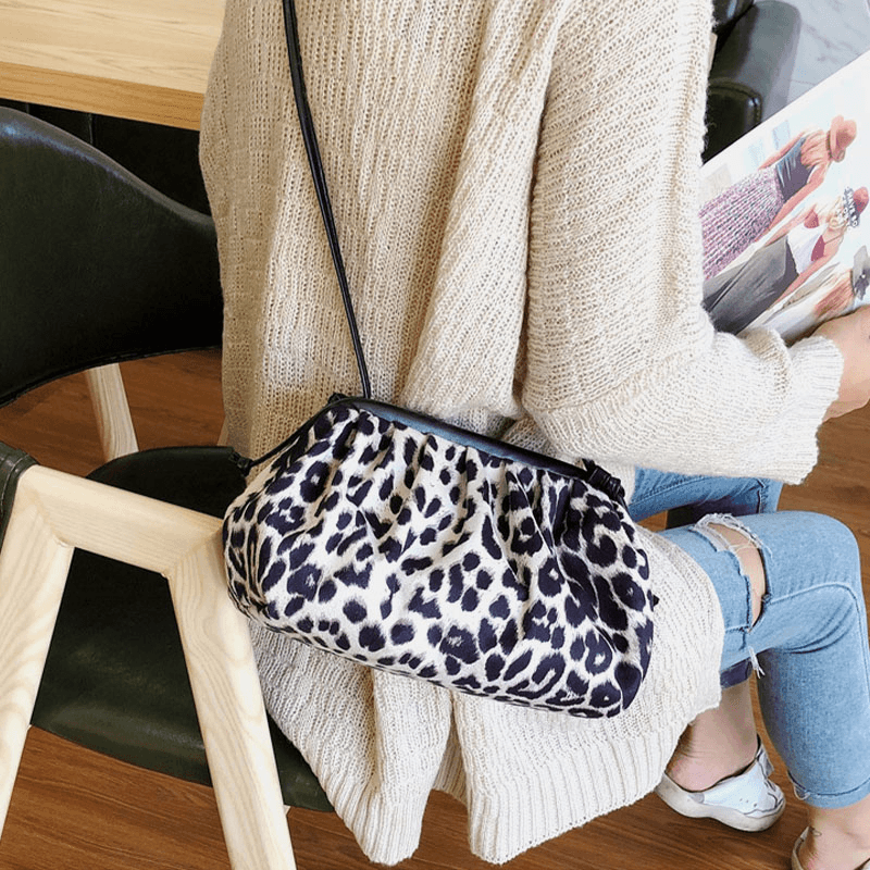 Women Plush Pouch Crossbody Bag Fashion Cloud Bag Shoulder Bag - MRSLM