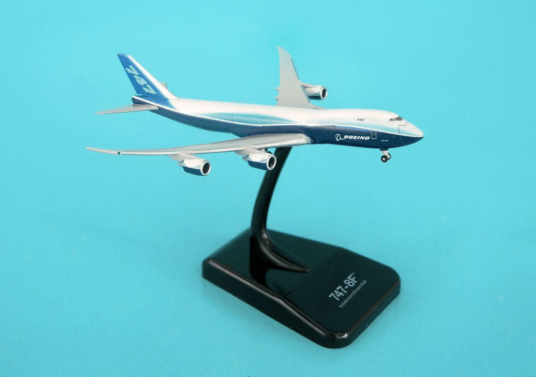 Boeing Dreamliner Boeing 747-400LCF Alloy Airplane Model - MRSLM