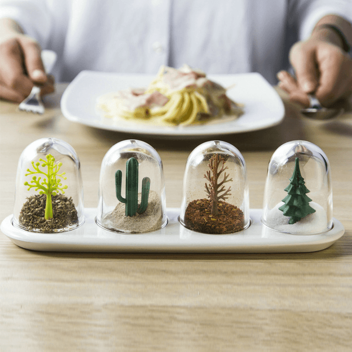 4 PCS/ Set Seasoning Shaker Bottle Four Seasons Plant Creative Animals Flavouring Bottle Salt Sugar Pepper Shaker Cooking Tools Kitchen Organizer - MRSLM