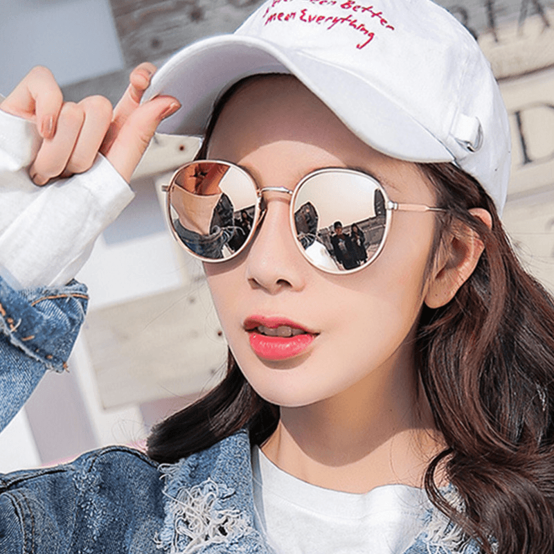 Sunglasses Female Fashion round Frame Street Shot - MRSLM