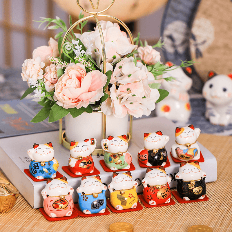 Small Lucky Cat Ceramic Car Interior Handicraft Ornaments - MRSLM