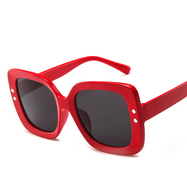 European and American Square Retro Rice Nail Sunglasses - MRSLM