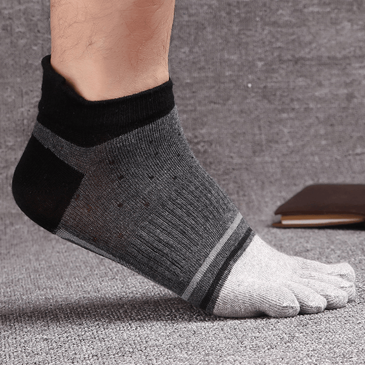 Mens Fashion Five Toes Cotton Socks Spell Color Casual Comfortable Socks - MRSLM