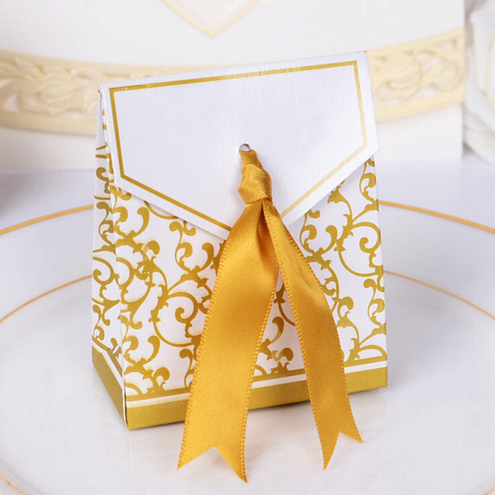 Lovely Gold and Silver Candy Paper Gift Box with Ribbon